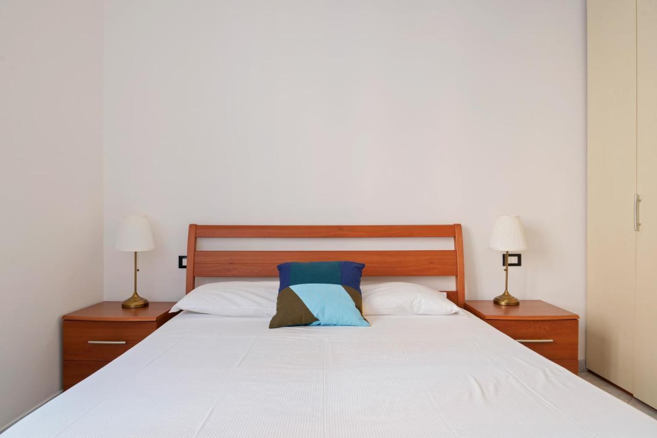 Stazione Centrale Cozy And Functional Flat Milan Bagian luar foto